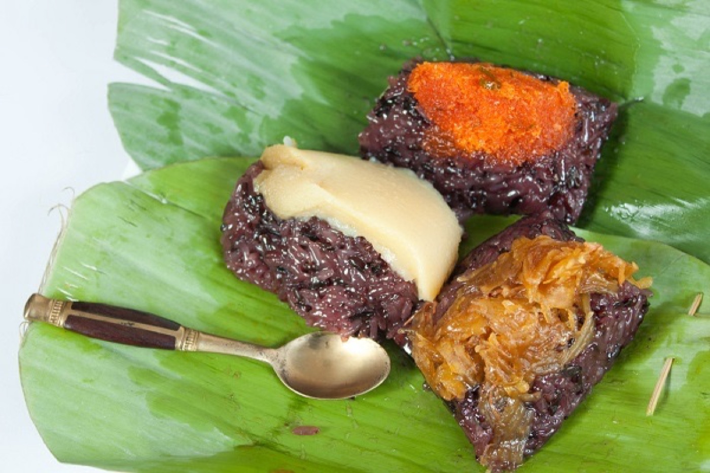 Thai Black Sticky Rice with Coconut Milk (Khao Niao Dam Moon)